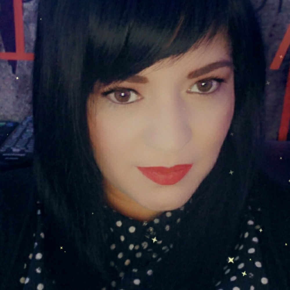 Meet your Posher, Chrystal
